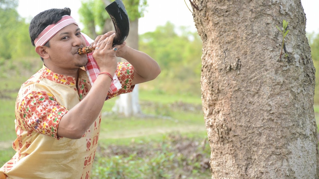 BIHU DANCE BY golaghat BOYS +919707338445 YouTube