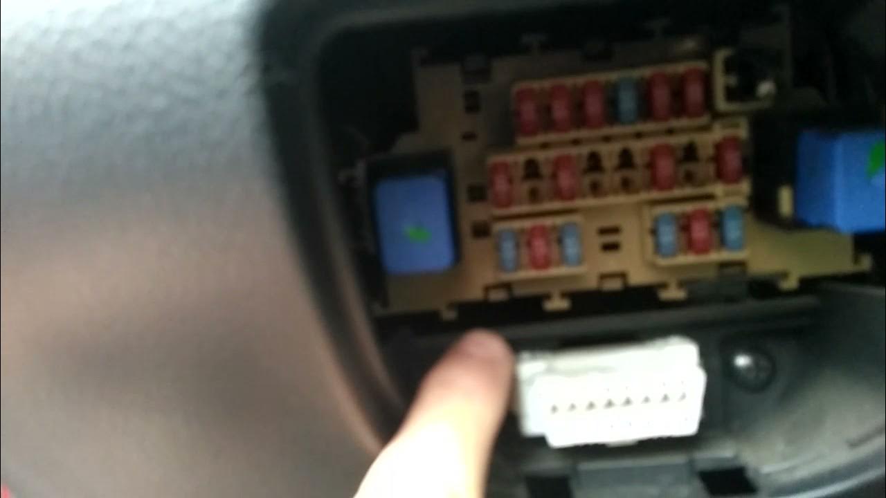 Блок IPDM. Поиск. Сравнение. - Nissan March (K12), 1,4 л, 2003 года запчасти DRI