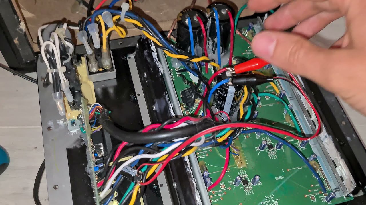 Logitech Z5500 Problem blown-out noise (Brrr) - YouTube