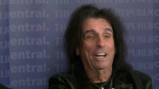 Alice Cooper, family on Proof is in the Pudding winners, Christmas Pudding benefit
