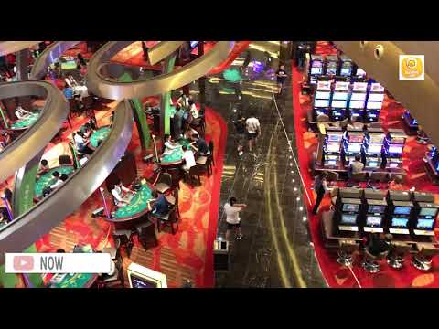 Casino At Singapore Biggest Casino In Singapore Stands In Marina Bay Sands Shopping Mall 