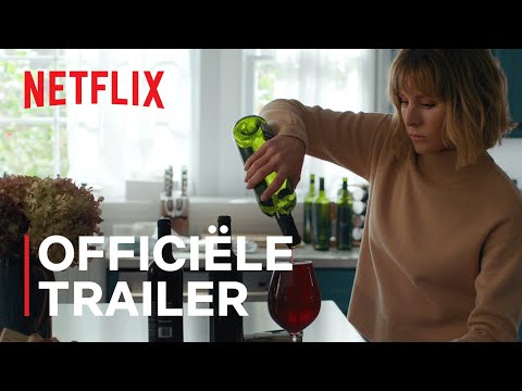 The Woman in the House Across the Street from the Girl in the Window | Officile trailer | Netflix