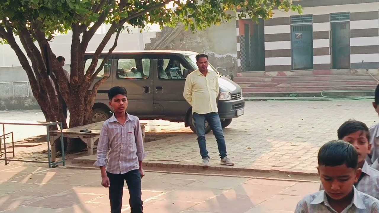 बच्चों की वीडियो आप तक पहुंचता हूं कृपया लाइक शेयर कमेंट करें