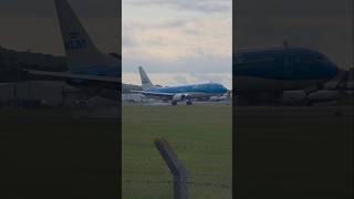 KLM B737 PH-BCE AMS-EDI 13th Jun #aviation #avgeek #plane #spotting #boeing #landing #airport