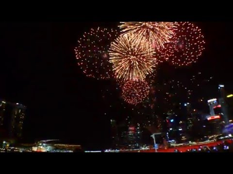 Singapore Marina Bay 2016 New Year Countdown Fireworks
