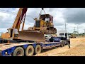 Komatsu Bulldozer Broken Down | Kato Crane Recovery & Lowbed Trailer Transport