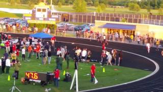 2016 Neuqua Valley High School IHSA 3A Sectional 4x200 Meter Relay (Minooka)