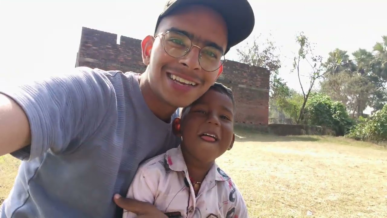 Yash aaj pichkari laya 😂😅 -Asvlogify