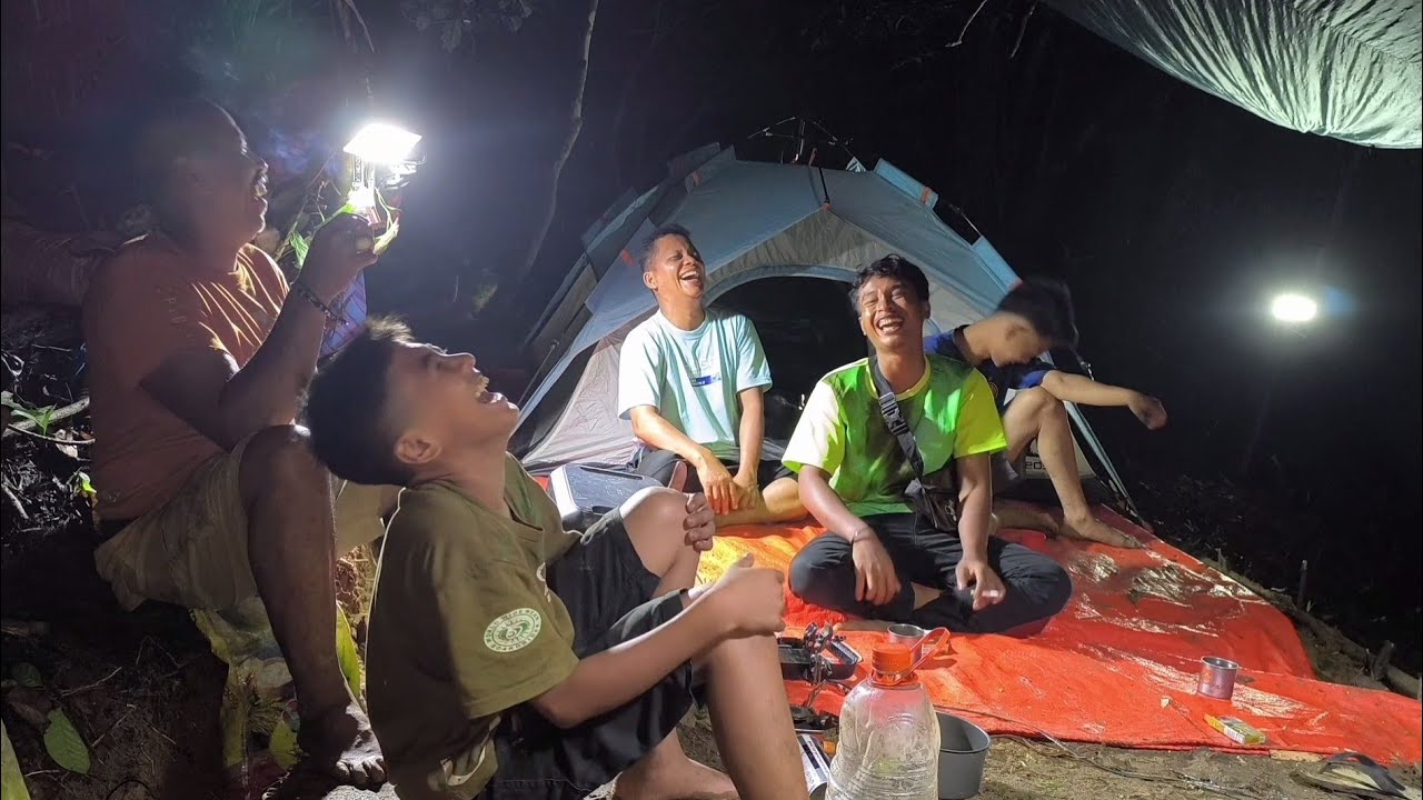 di guyur hujan deras mancing di samping tenda dan makan enak tidur nyenyak