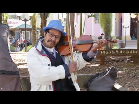Tras 45 años de tocar el violín, "Geniolito" recuerda cómo empezó su pasión
