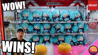 SO MANY WINS!! Crazy New Claw Machine Plays at Round 1