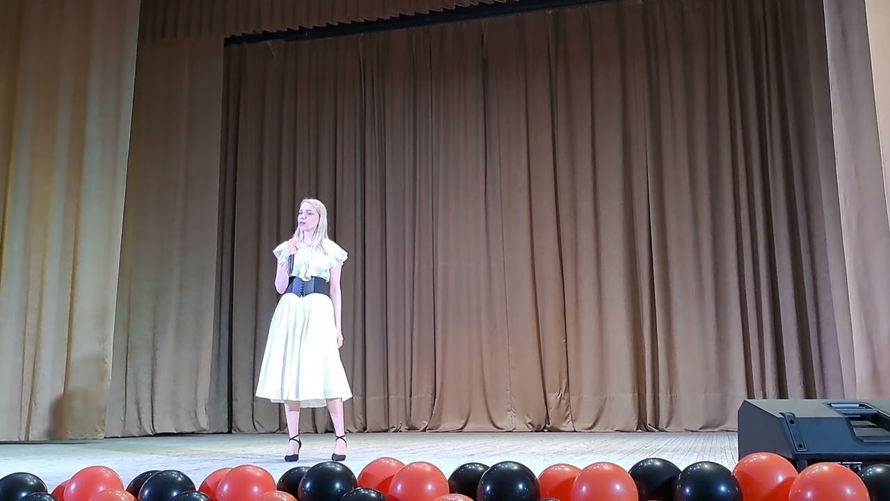 Ветер майский. Исполняет Рыбакова Василиса. Слова Ирины Денисовой, музыка Марины Бурлаковой