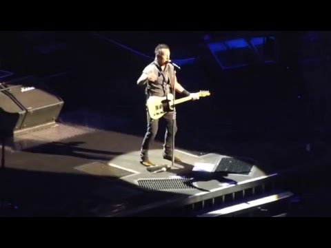 Bruce Springsteen, Intro, The River Tour, Madison Sq. G., New York, 03.28.2016