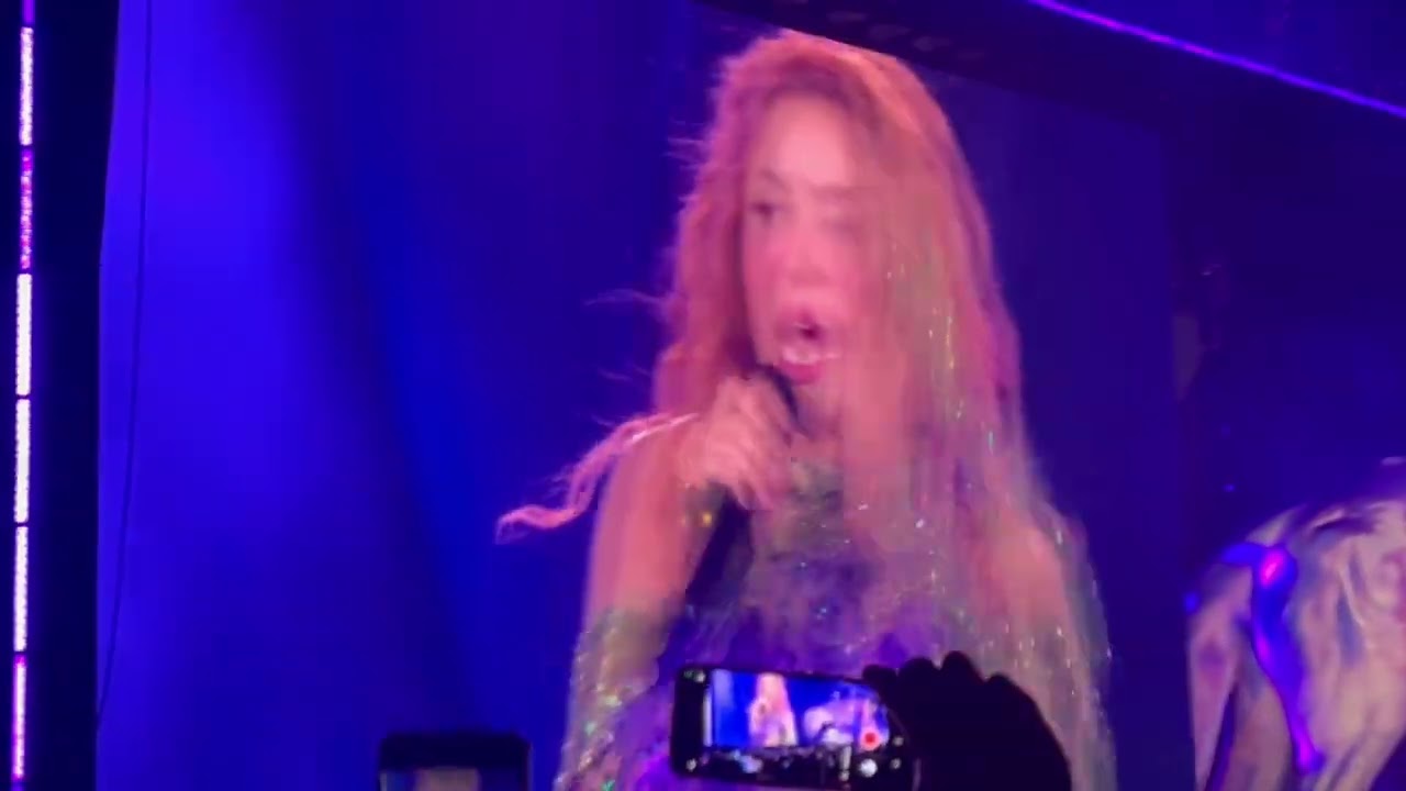 Shakira- las mujeres ya no lloran. 