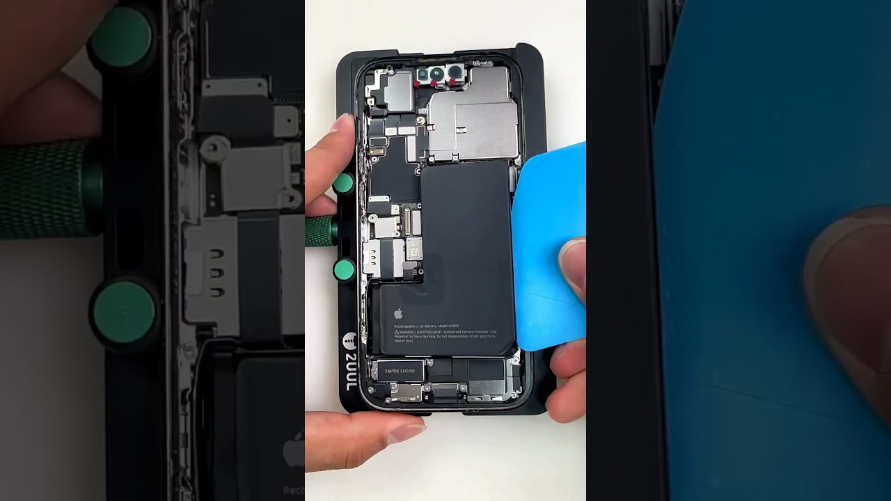 iPhone 14 Pro battery Boost 100%  || Fake or Real ✅ #Shorts