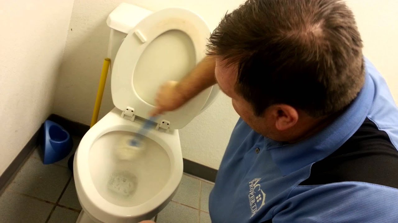 Keith cleaning the DSI disgusting girls bathroom