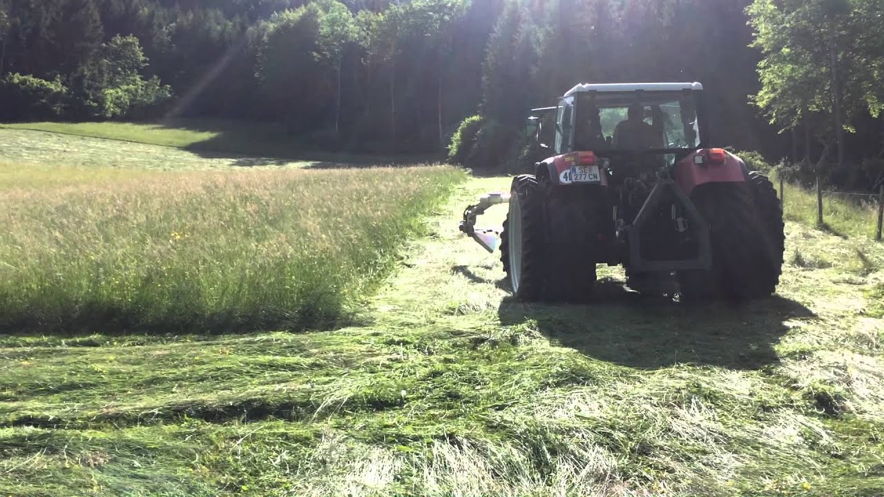 Kunzelmann Doppelmesser Frontmähwerk mit Steyr MT