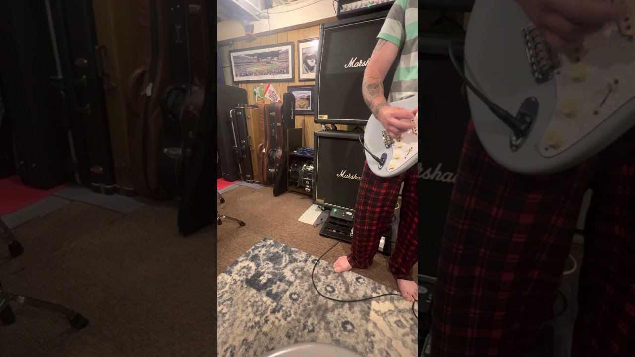 2015 MIM Fender Strat in Jetstream blue all original into 5150 iii 6L6 green channel