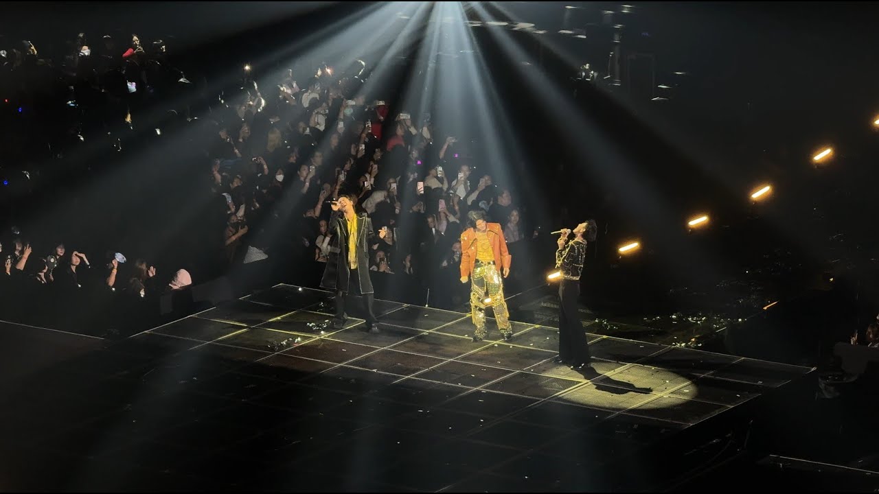 Jeff Satur x Daou x William LYKN - เพียงรัก | RED GIANT CONCERT | Day 1