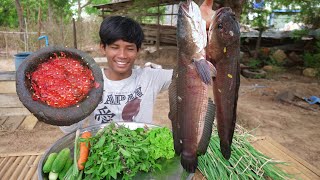 Cooking Crispy Fry Fish and Eat With Green Garlic
