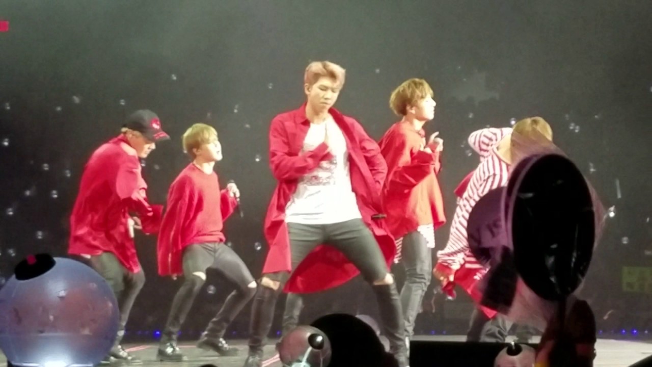 170329 BTS WINGS TRILOGY CHICAGO [Lost+Save Me+ I Need You]