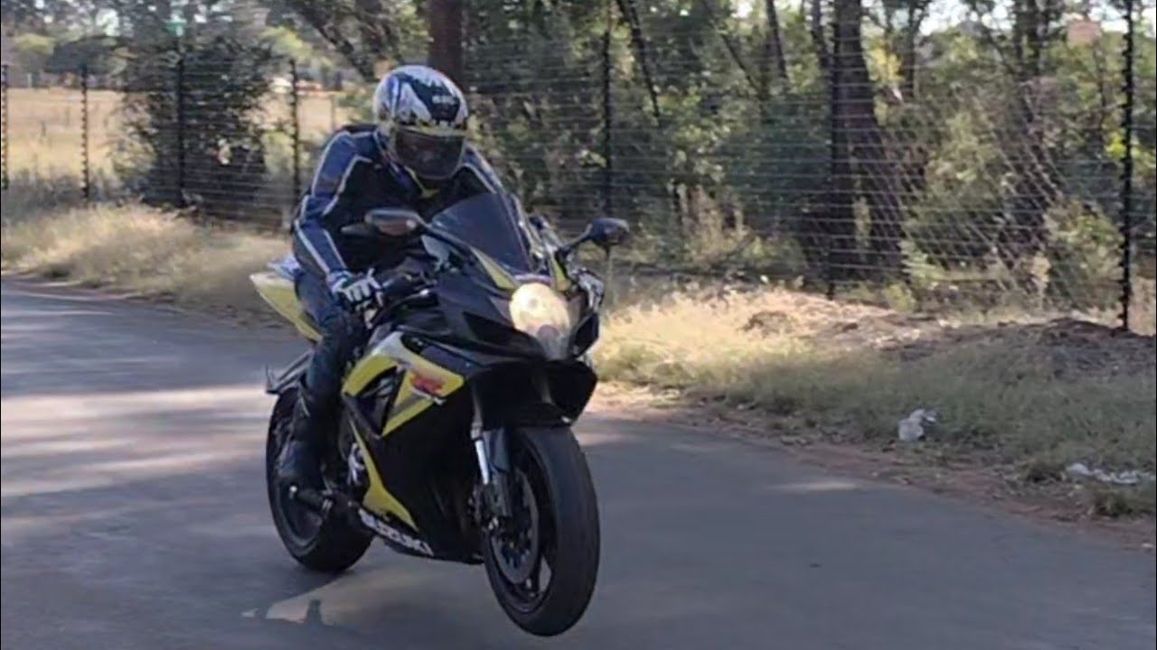 K6 Suzuki Gsxr 750 Brake pad replacement, I had no brakes at highway