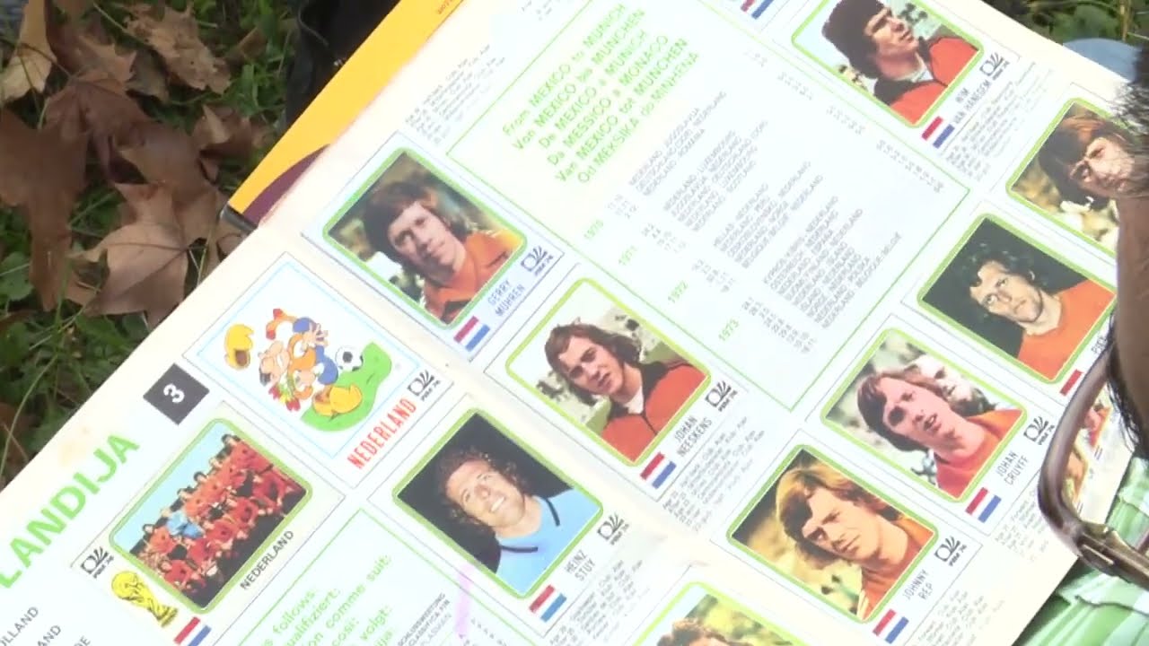 Upoznajte Željka Milovića iz Bara koji je kolekcionar sličica sa likovima fudbalera