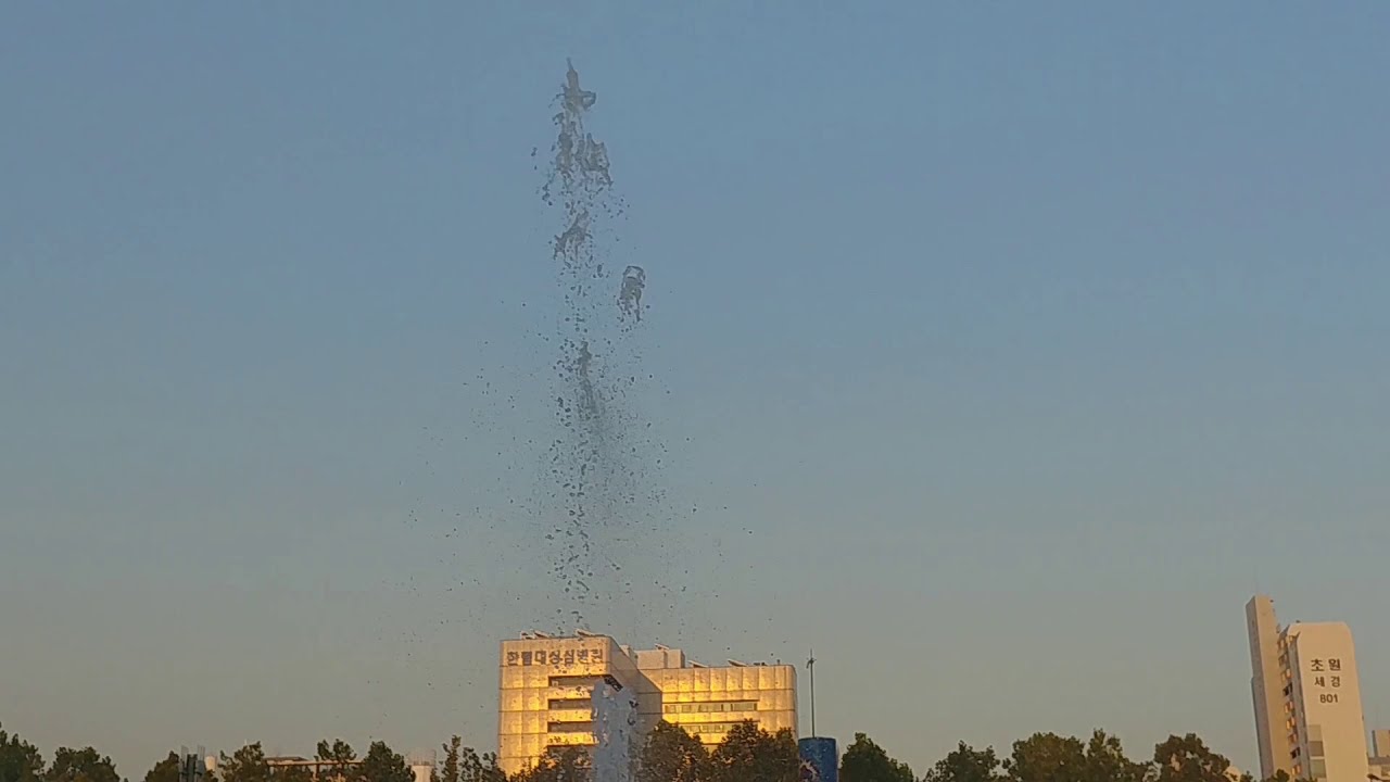 지치고 힘들 때, 번아웃을 견디게 해주던 플레이리스트 PLAYLIST