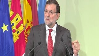 Rajoy insiste en que las mujeres "no están solas"