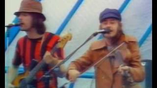 Fairport Convention - (4/4) 30 June 1971. Live on Ainsdale Beach nr Southport, England. chords