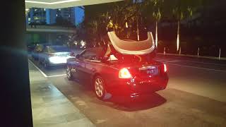 Rolls Royce Dawn roof in action screenshot 2