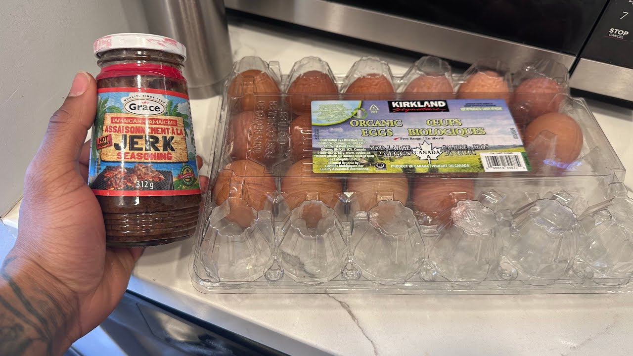 Jerk scramble, eggs for breakfast! YouTube