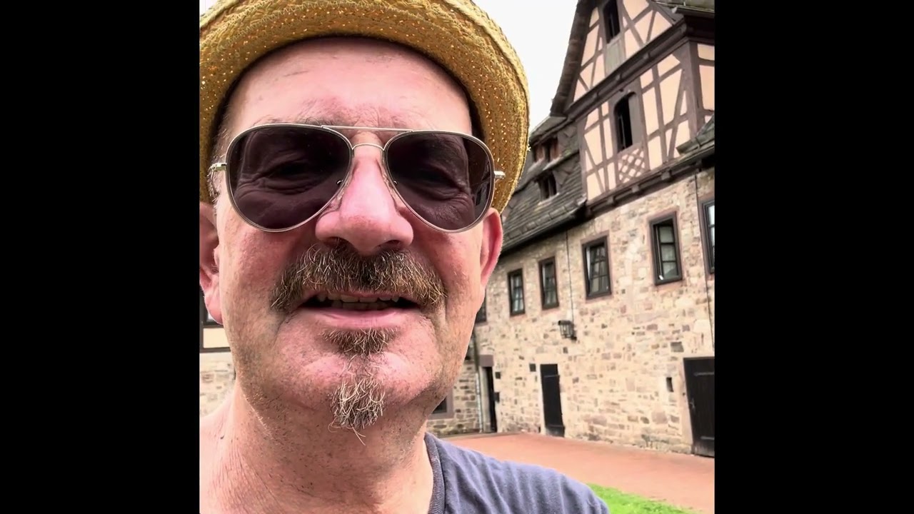 Das Kloster Helmarshausen. Teil 5. Das Denkmal von Heriman und Rogerus.