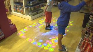 2056 Ocean Balls In A Toy Shop July14