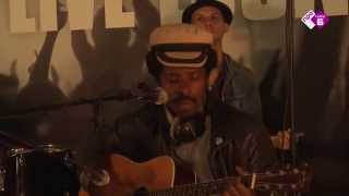 Curtis Harding - 'Cast Away' (Live Lounge @ North Sea Jazz 2015)