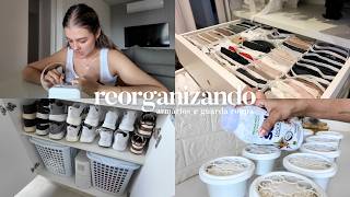 Reorganizei todo o guarda roupa com dobras em colmeias, etiquetei tudo, calçados e kits anti mofo