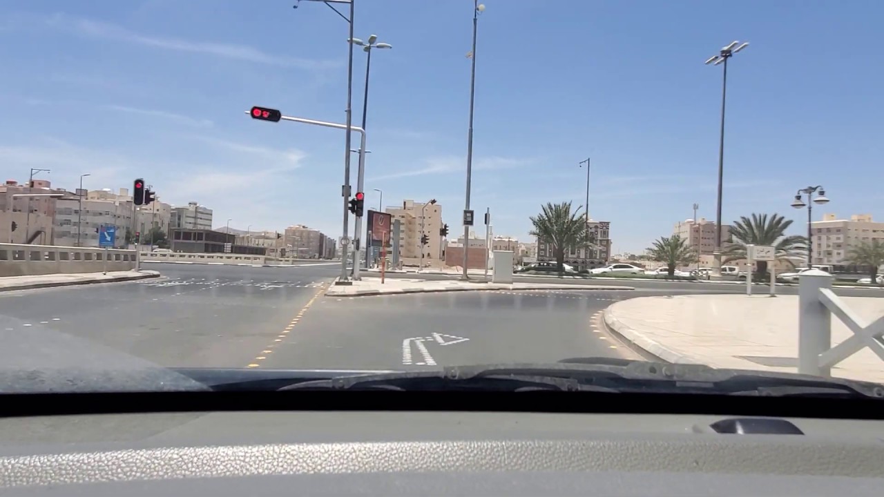 ٢- جولة رائعة في مدينة رسول الله ﷺ والتعرف على طرقها وشوارعها وأحيائها