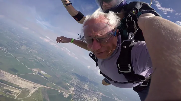 1102 Steven Jankowski SPEC Skydive at Chicagoland ...