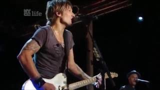 Keith Urban "Who Wouldn't Wanna Be Me" Live