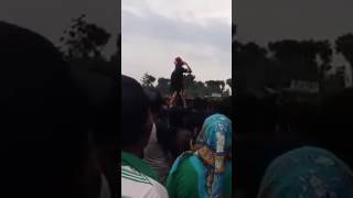 Goyang epilepsi monata mania Pati lambador. By. Embul kecil