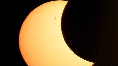 Solar eclipse Nikon P1000