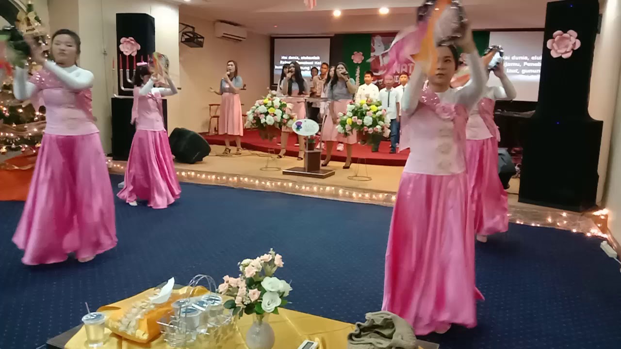 Hai dunia gembiralah dance - christmas dance - Christmas oikos 2019 - tamborin dance - praise dance
