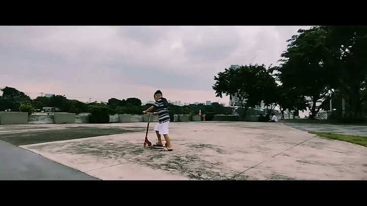 Dylan Carlisle Learning the Kick Scooter
