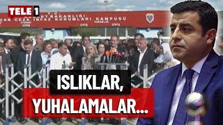 DEM Parti Demirtaş'a verilen hapis cezasını söyledi 'yuh' sesleri yükseldi!