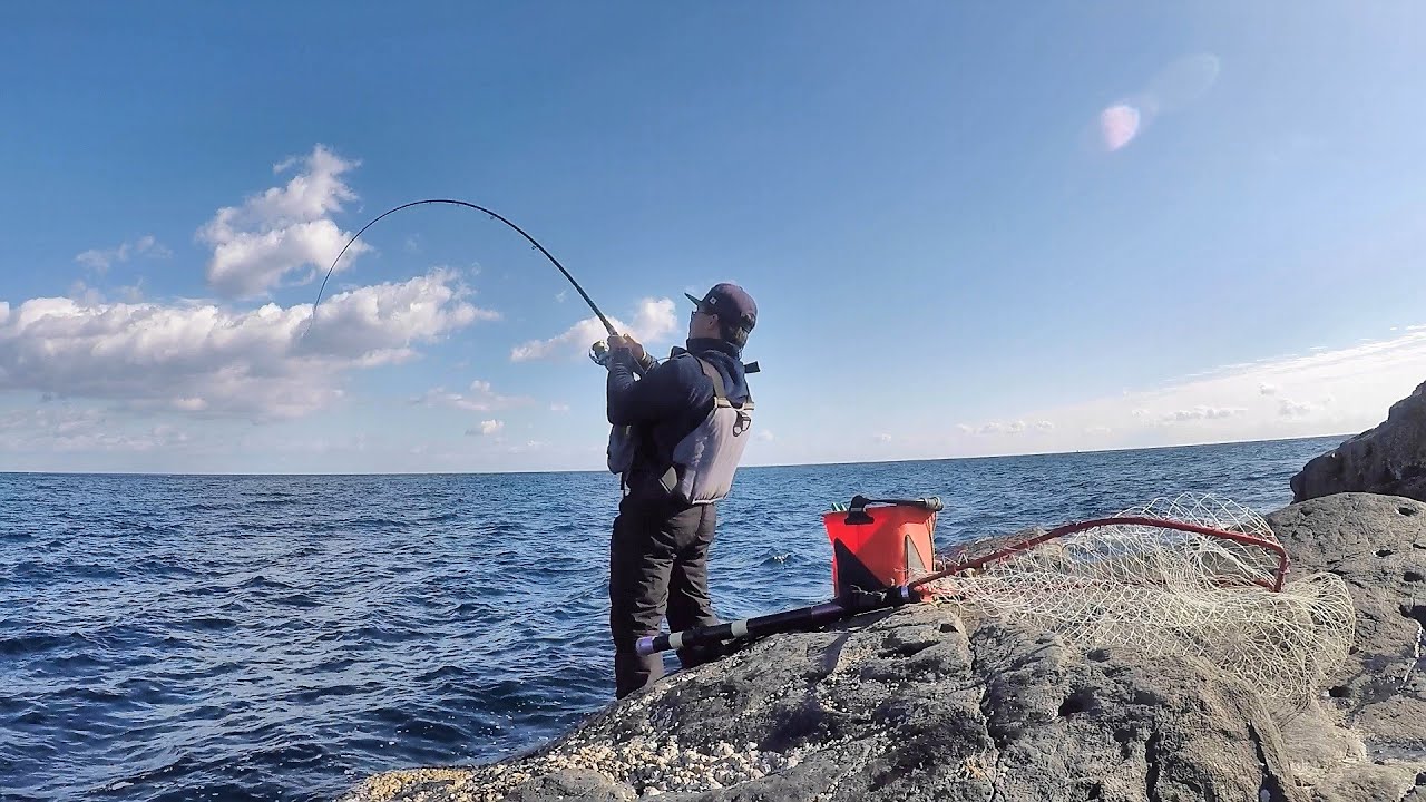 大型のクチジロが釣れる磯でかぶせ釣りしてみたら…