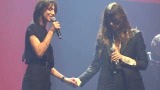 Charlotte Gainsbourg et Lou Doillon  Quoi