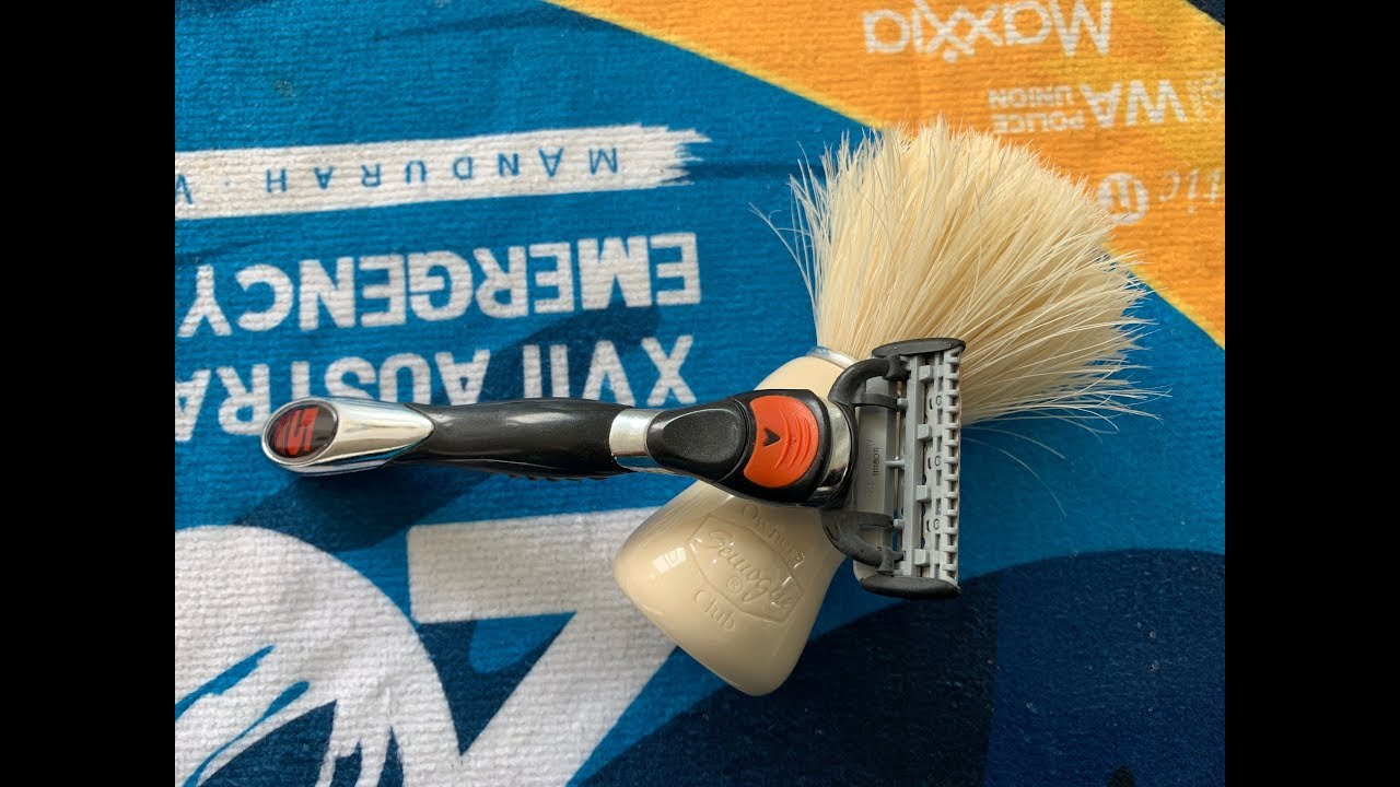 Coles Supermarket Razor featuring Tallow and Steel 