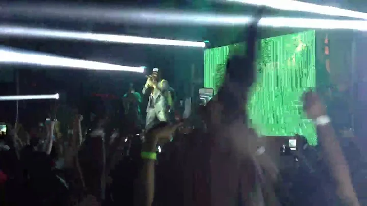 2 Chainz performing his "Mercy" verse live