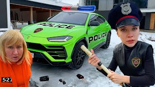Cop Girl Caught Spy Vs Mr. Joe On Urus For Kids