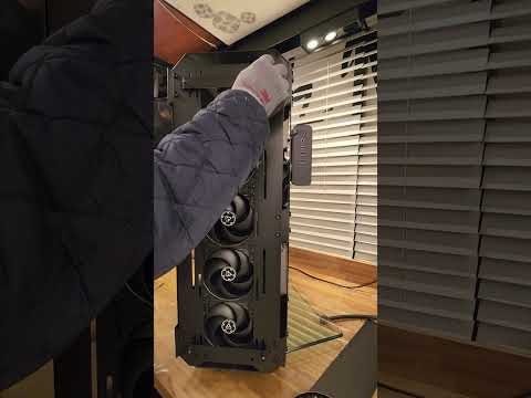 *스피커 필수* 3000만원 짜리 컴퓨터 쪼개 버리기 #shorts